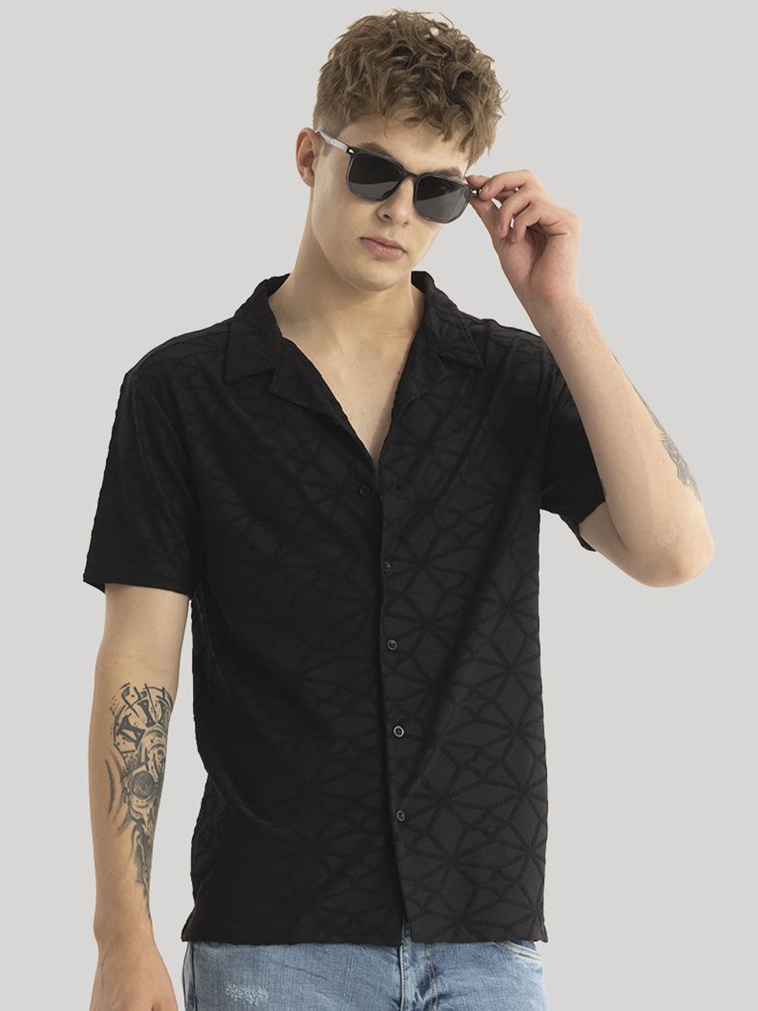 

Snitch Men Relaxed Cuban Collar Abstract Self Design Polycotton Boxy Casual Shirt, Black