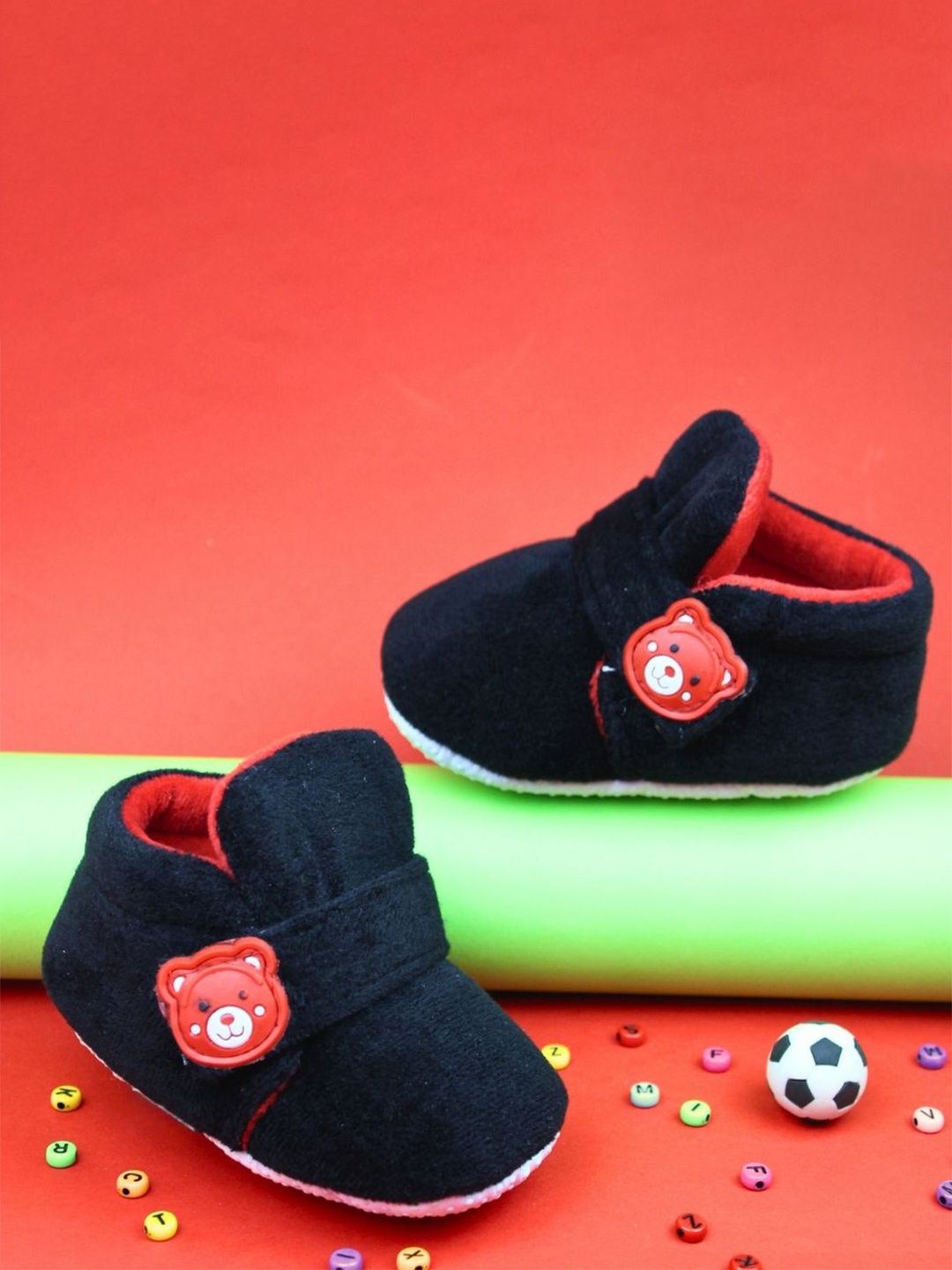 

NESKA MODA Unisex Kids Cotton Booties, Red
