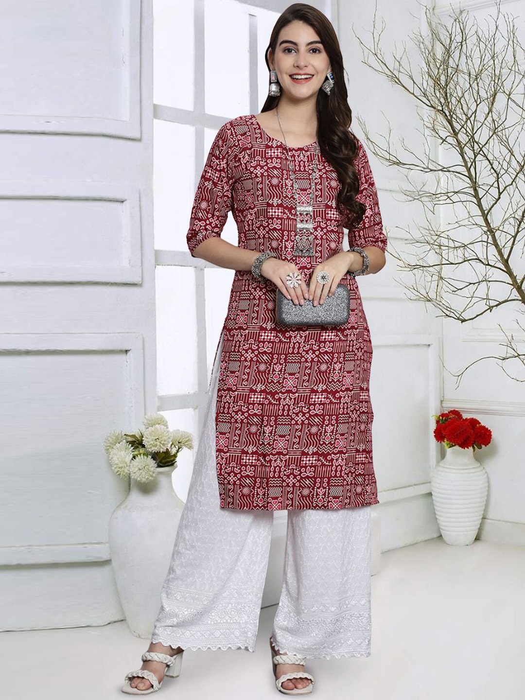 

7Threads Floral Printed Round Neck Straight Kurta, Red