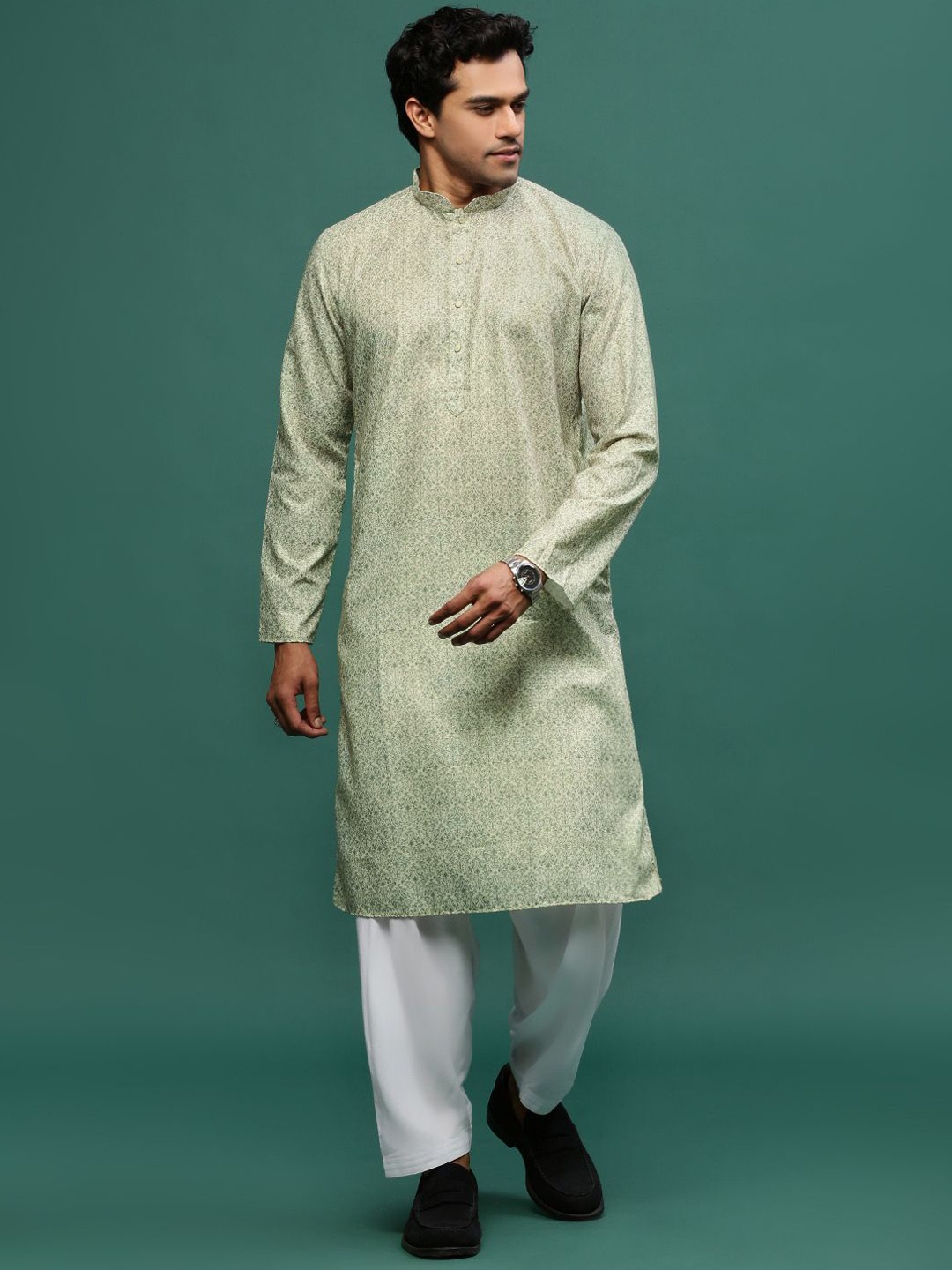 

Sangria Green Ethnic Motifs Printed Mandarin Collar Cotton Straight Kurta