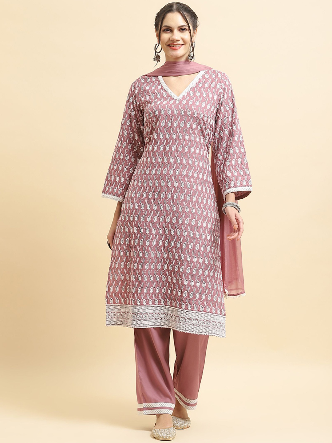 

Shree Paisley Embroidered V-Neck Thread Work Striight Kurta With Trousers & Dupatta, Lavender