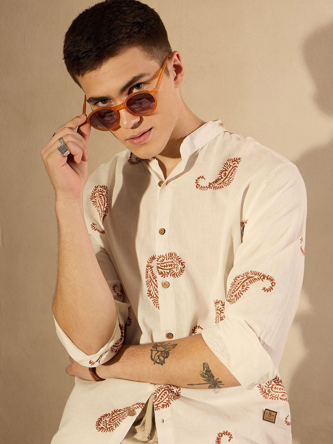 

DENNISON Men Paisley Block Printed Oversized Shirt, Off white