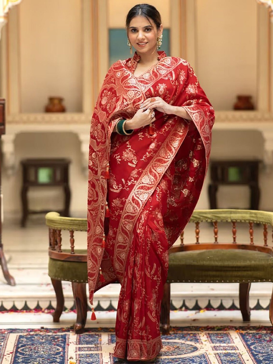 

Aika Woven Design Zari Pure Silk Saree, Red