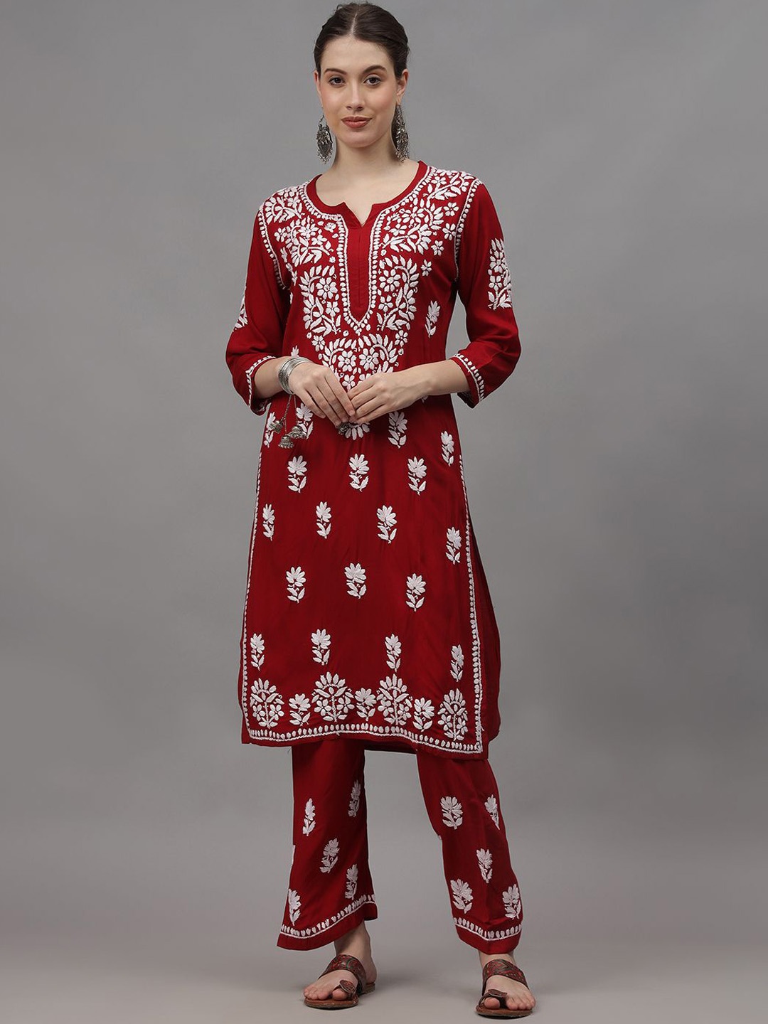 

Seva Chikan Floral Embroidered Regular Chikankari Straight Kurta with Palazzos, Red