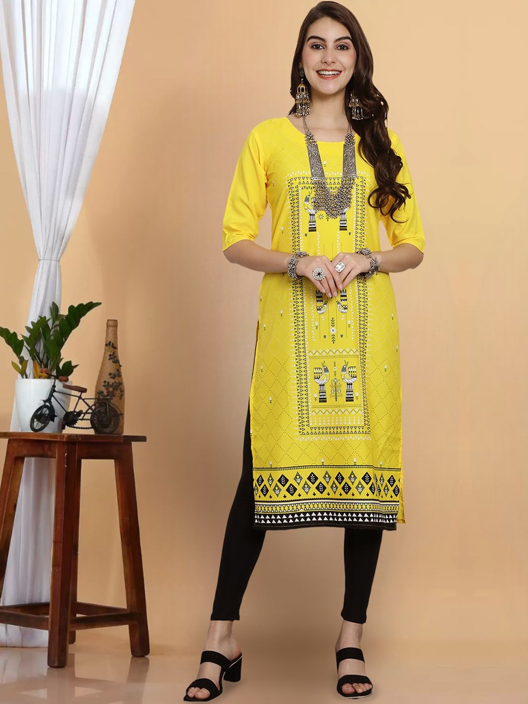 

7Threads Ethnic Motifs Printed Round Neck Crepe Straight Kurta, Yellow