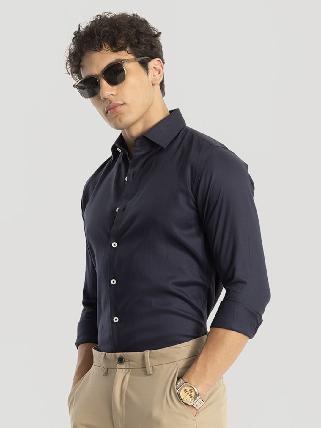 

Snitch Men Smart Spread Collar Solid Cotton Slim Fit Formal Shirt, Navy blue