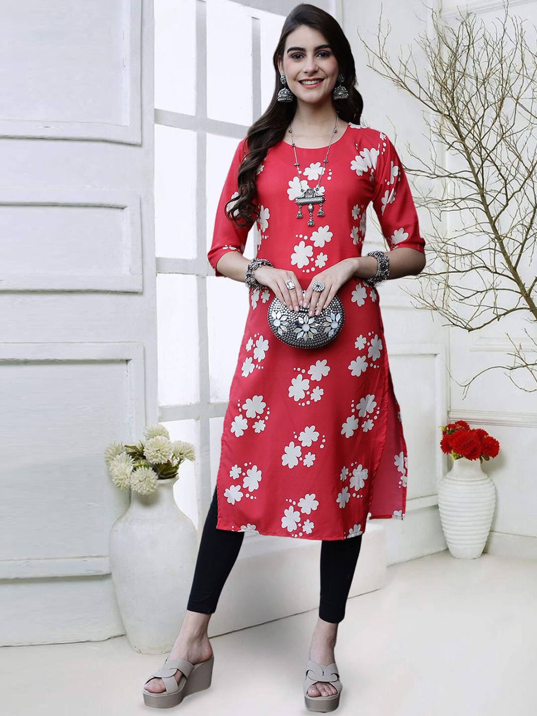 

7Threads Floral Printed Round Neck Straight Kurta, Red