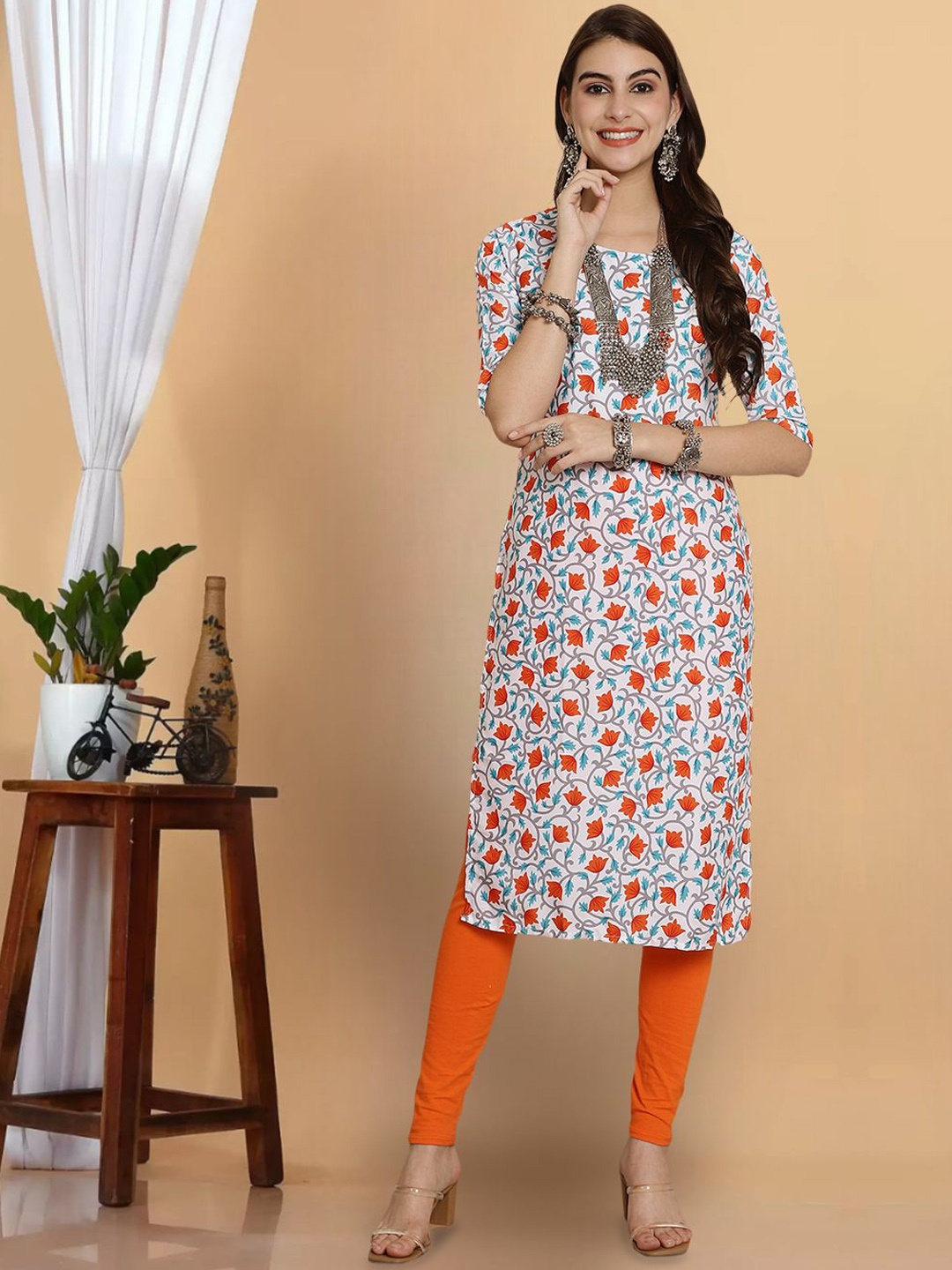 

7Threads Floral Printed Round Neck Crepe Straight Kurta, White