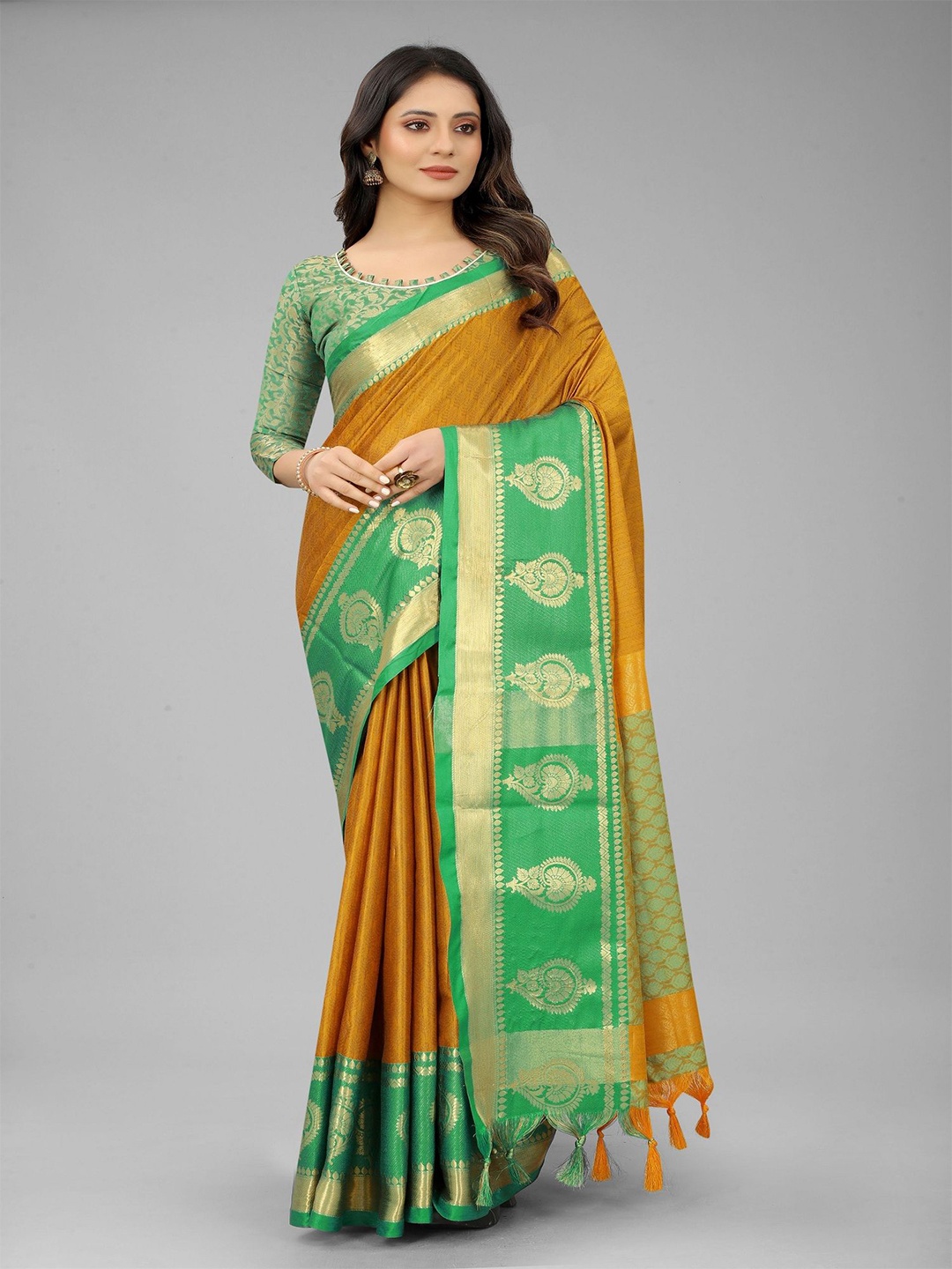 

Aika Woven Design Zari Silk Cotton Kanjeevaram Saree, Gold