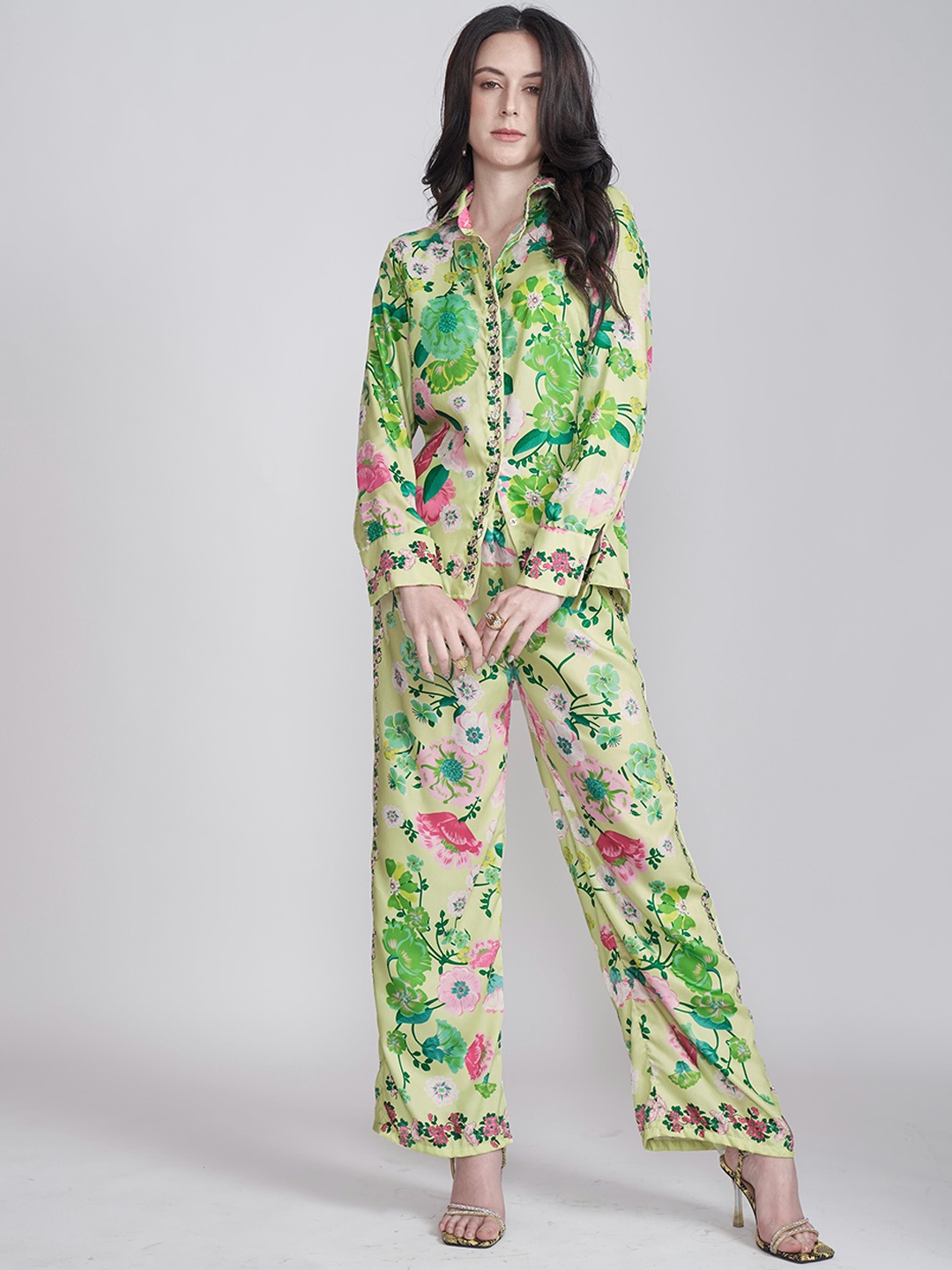 

The Samoa Floral Printed Shirt With Trousers, Green