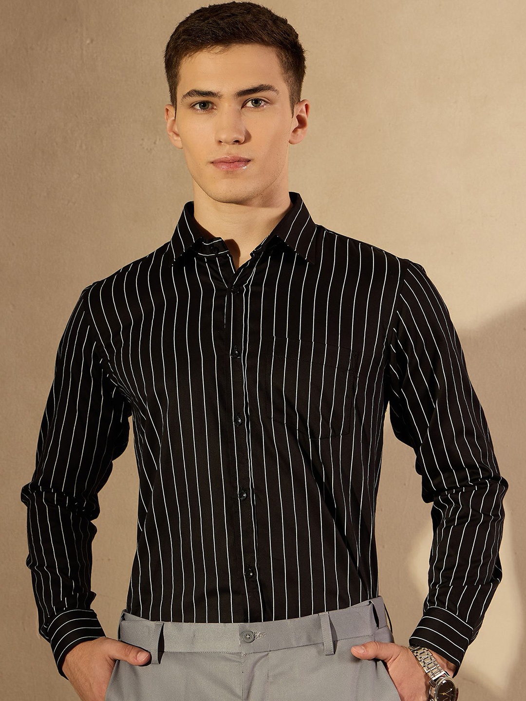 

DENNISON Men Vertical Striped Cotton Formal Shirt, Black