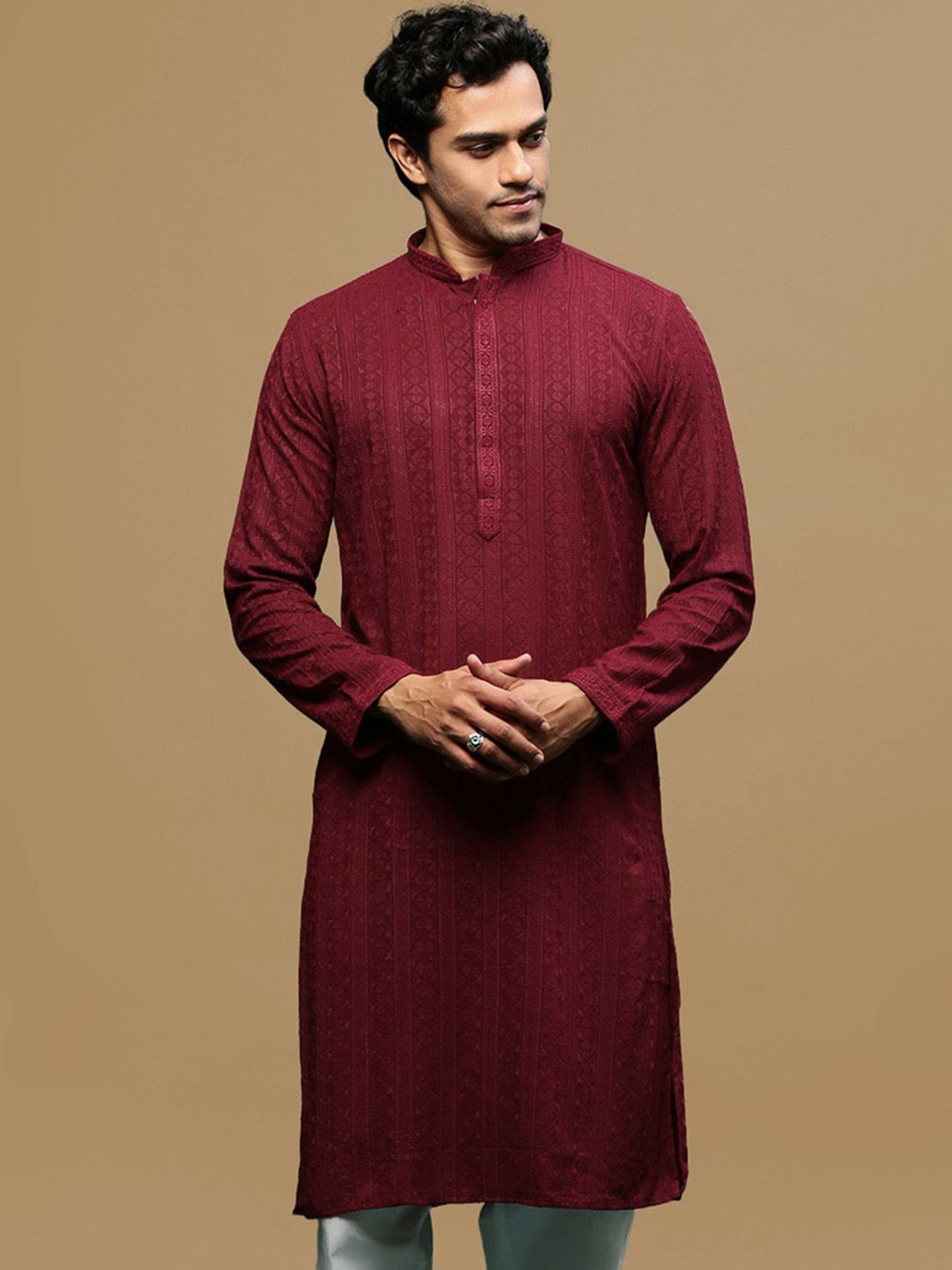 

Sanwara Ethnic Motifs Embroidered Chikankari Cotton Straight Kurta, Maroon