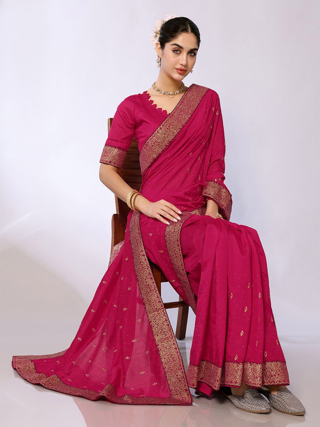 

FABMORA Paisley Embroidered embellished designer Saree with blouse piece, Pink