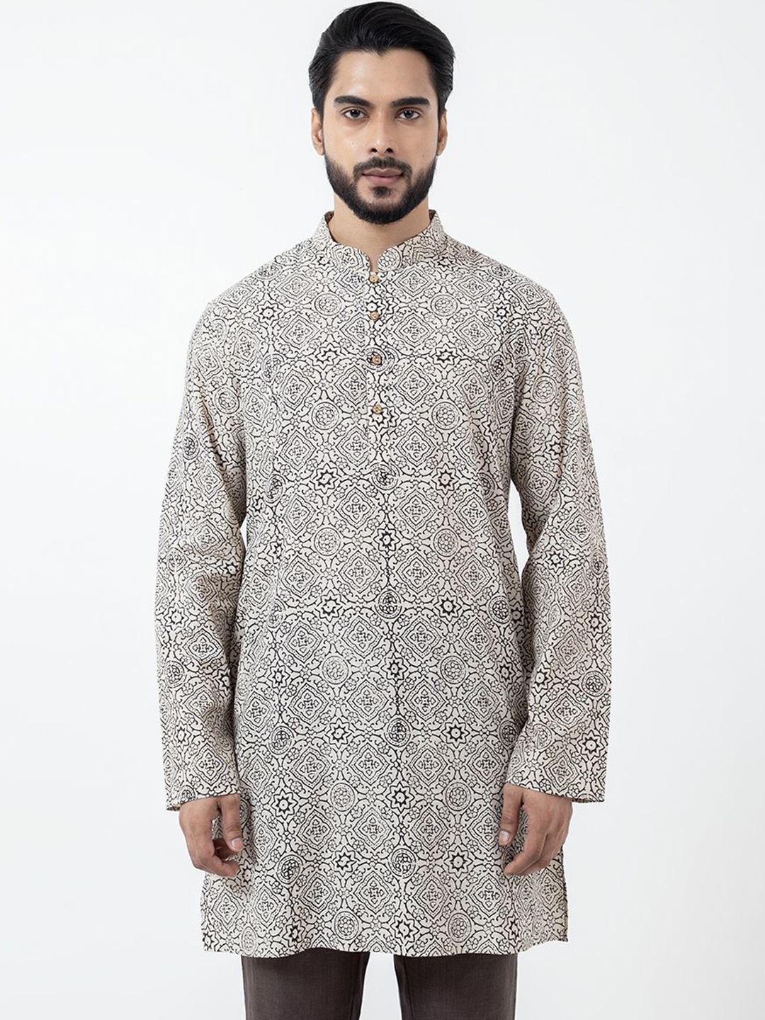

Inkriti Ethnic Motifs Printed Mandarin Collar Organic Cotton Straight Kurta, Black