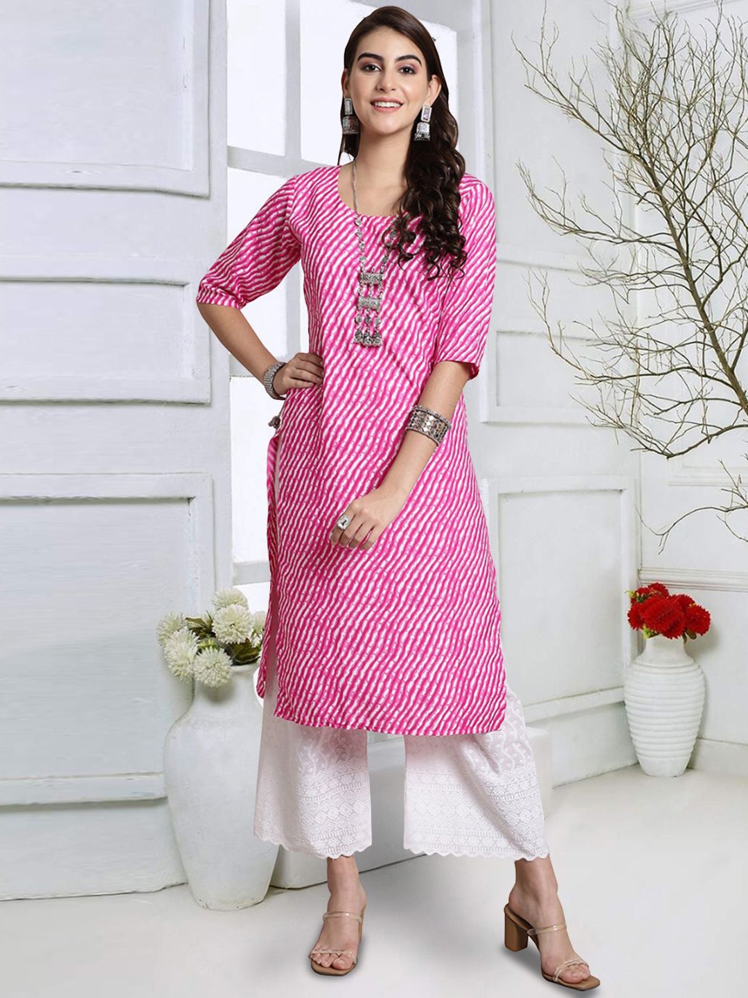 

7Threads Leheriya Printed Round Neck Straight Kurta, Pink