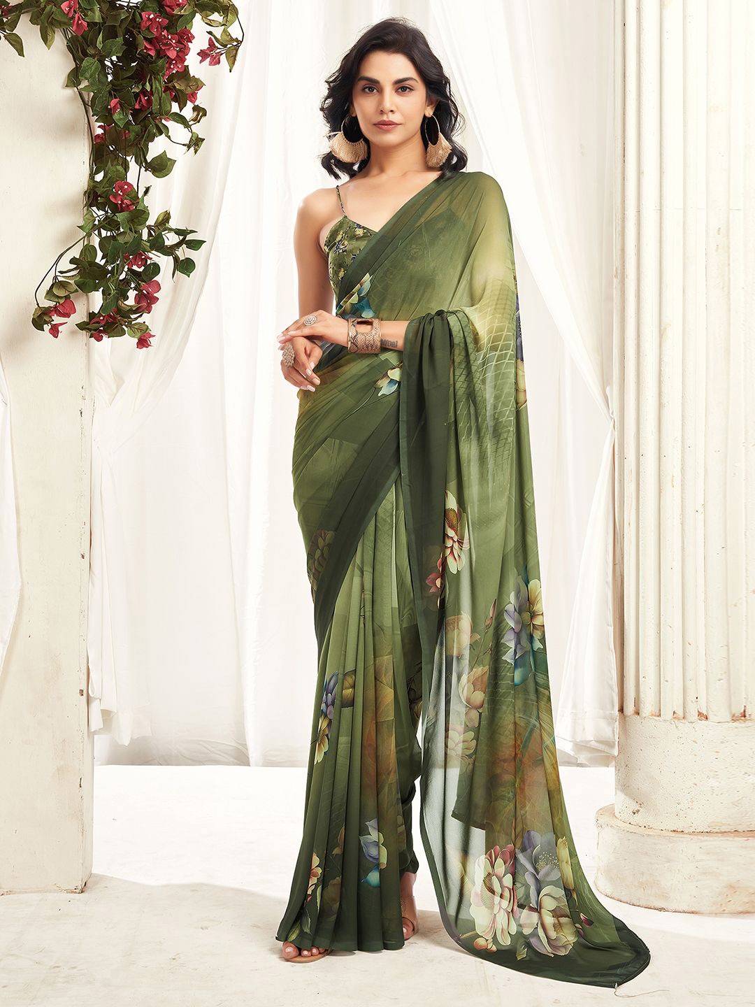 

Satrani Floral printed Pure Georgette Saree with blouse piece, Green