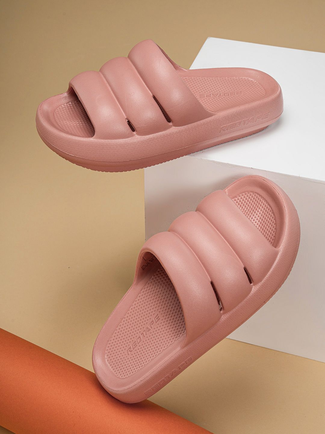 

Red Tape Women Rubber Sliders, Pink