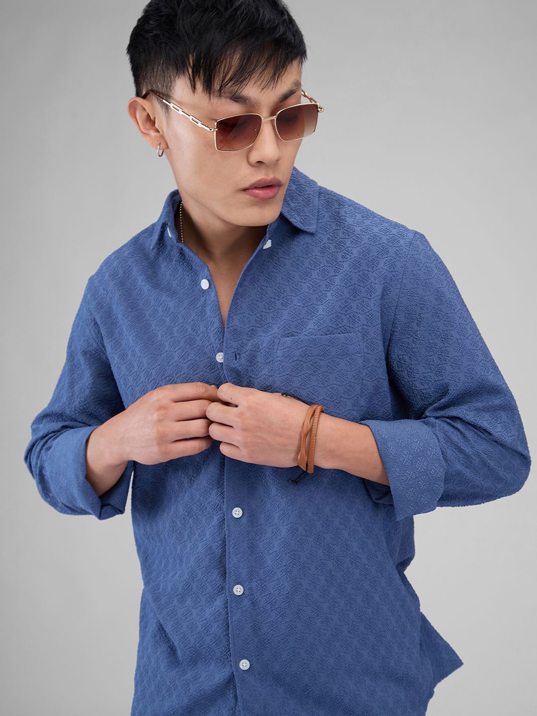 

VASTRADO Men Classic Spread Collar Textured Solid Slim Fit Casual Shirt, Blue
