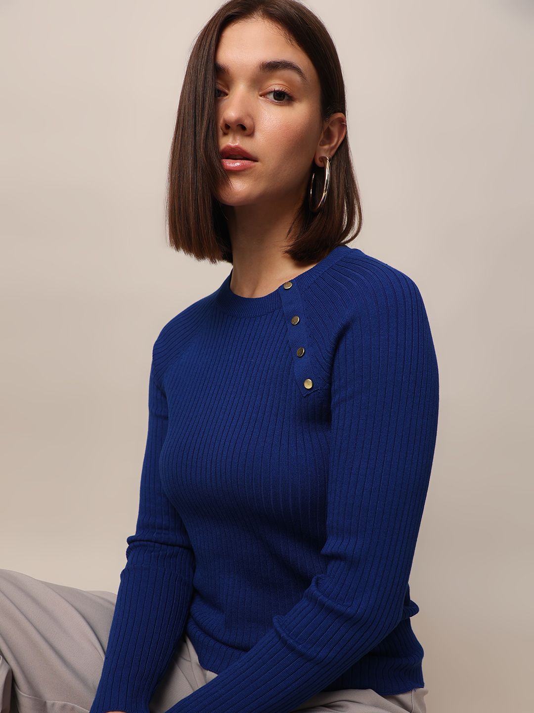 

ONLY Women Solid Round Neck Top, Blue