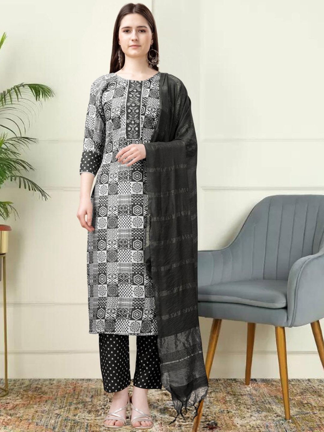 

KAZIA Geometric Printed Thread Work Kurta with Trousers & Dupatta, Black