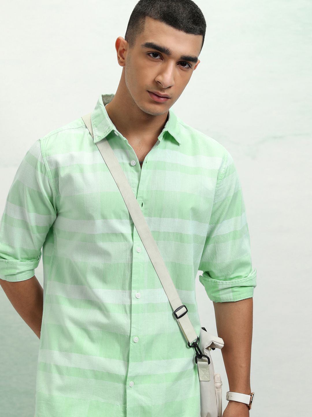 

HIGHLANDER Men Dobby Textured Checked Casual Shirt, Green