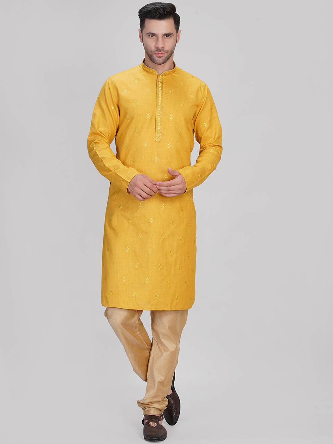 

LA'SCOOT Floral Embroidered Sequinned Stand Collar Pure Silk Straight Kurta with Pyjamas, Gold