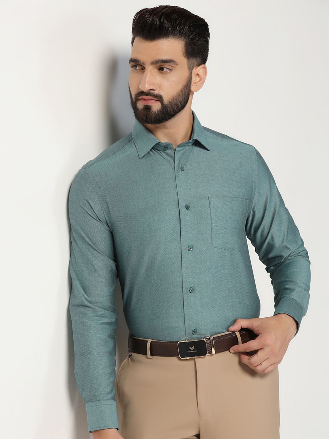 

Blackberrys Men India Slim Cutaway Collar Solid Cotton Formal Shirt, Green
