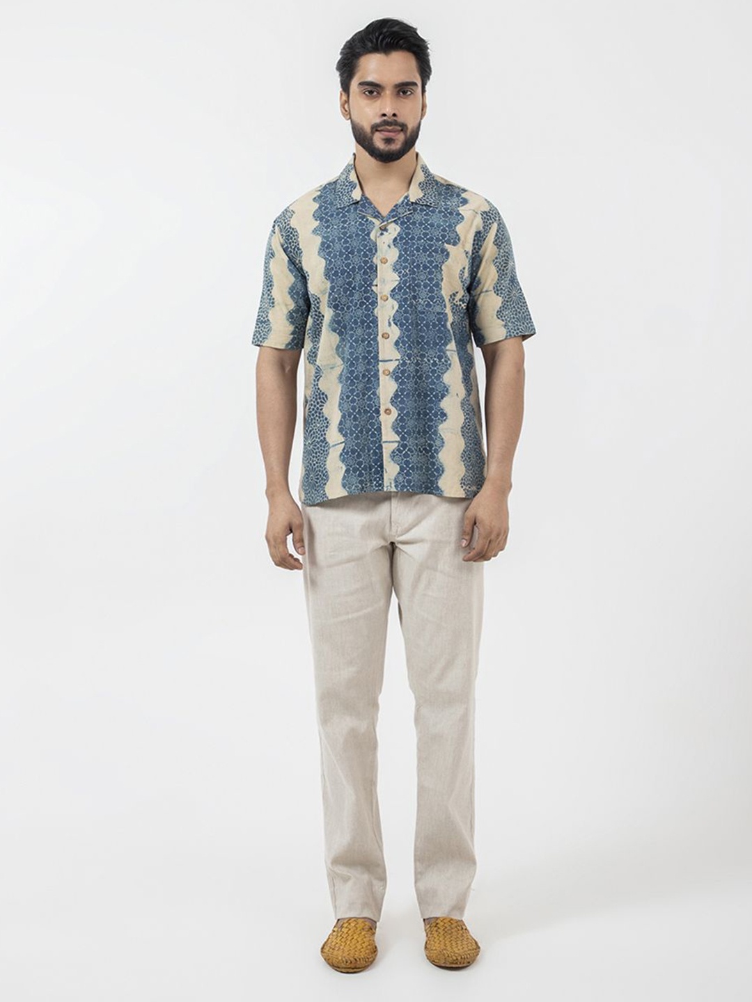 

Inkriti Men Classic Cuban Collar Abstract Printed Cotton Relaxed Fit Casual Shirt, Blue