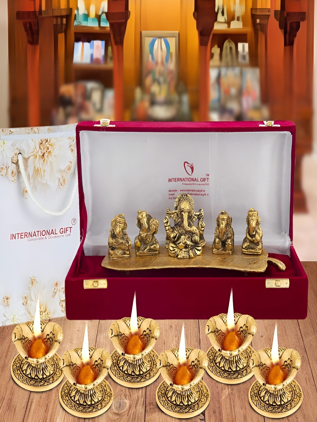 

INTERNATIONAL GIFT GoldToned & Red 7 Pieces Home Gift Sets, Gold