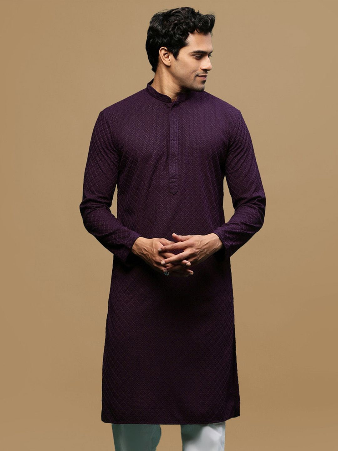 

Sanwara Geometric Embroidered Chikankari Cotton Straight Kurta, Purple