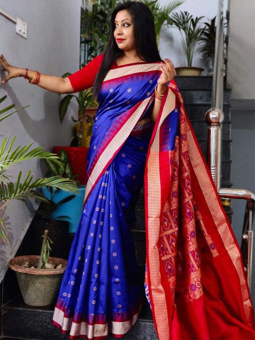 

Shopeezy Tex Fab Woven Design Art Silk Sambalpuri Saree, Navy blue