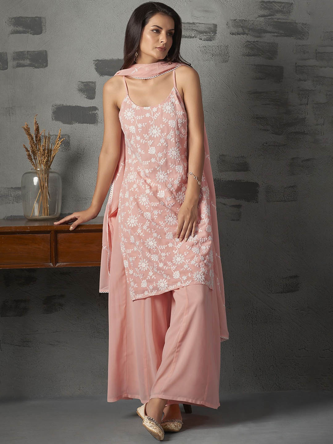 

Anouk Floral Embroidered Regular Straight Kurta with Palazzos & Dupatta, Peach