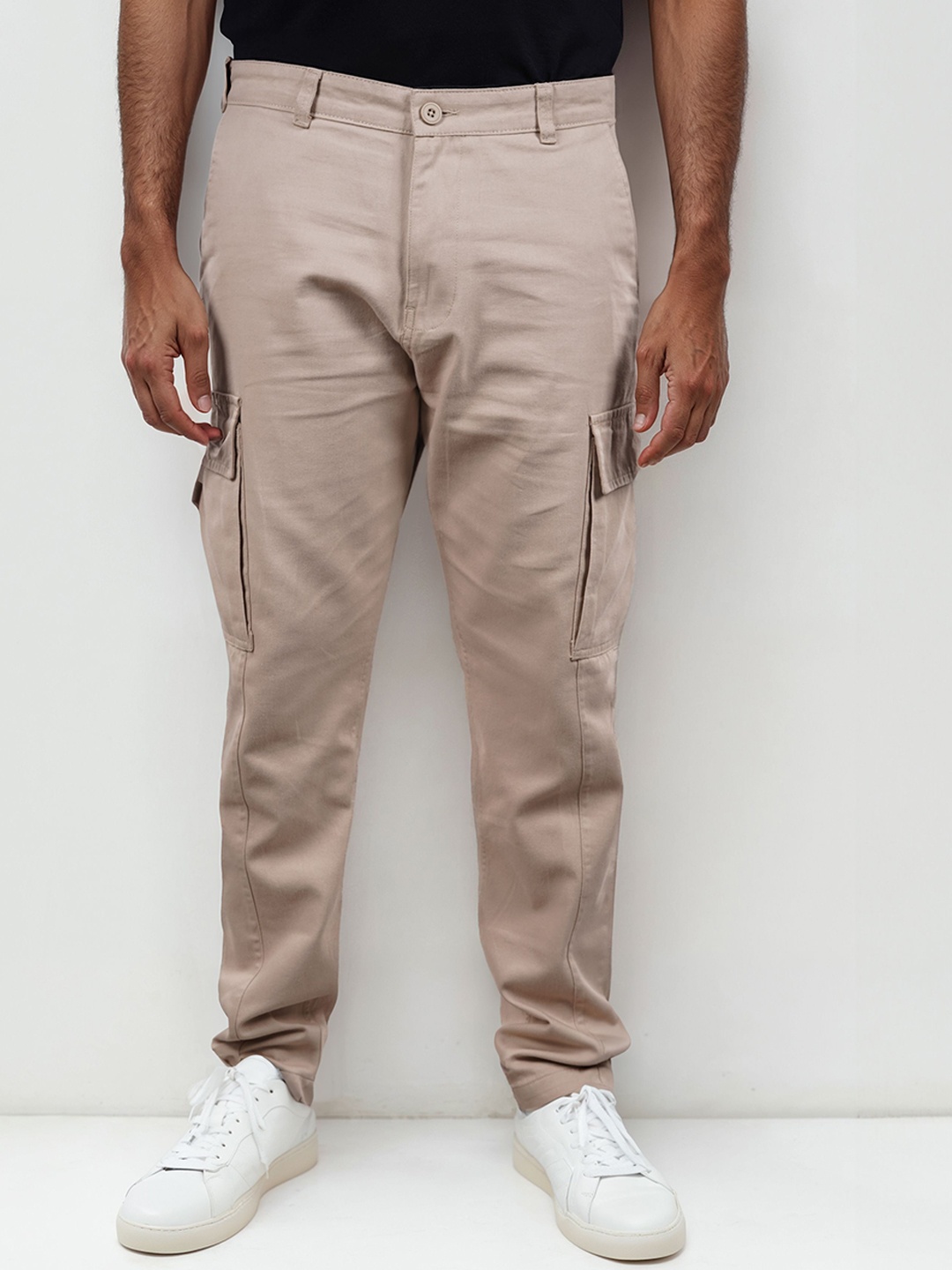 

Celio Men Mid-Rise Cargos Trousers, Beige