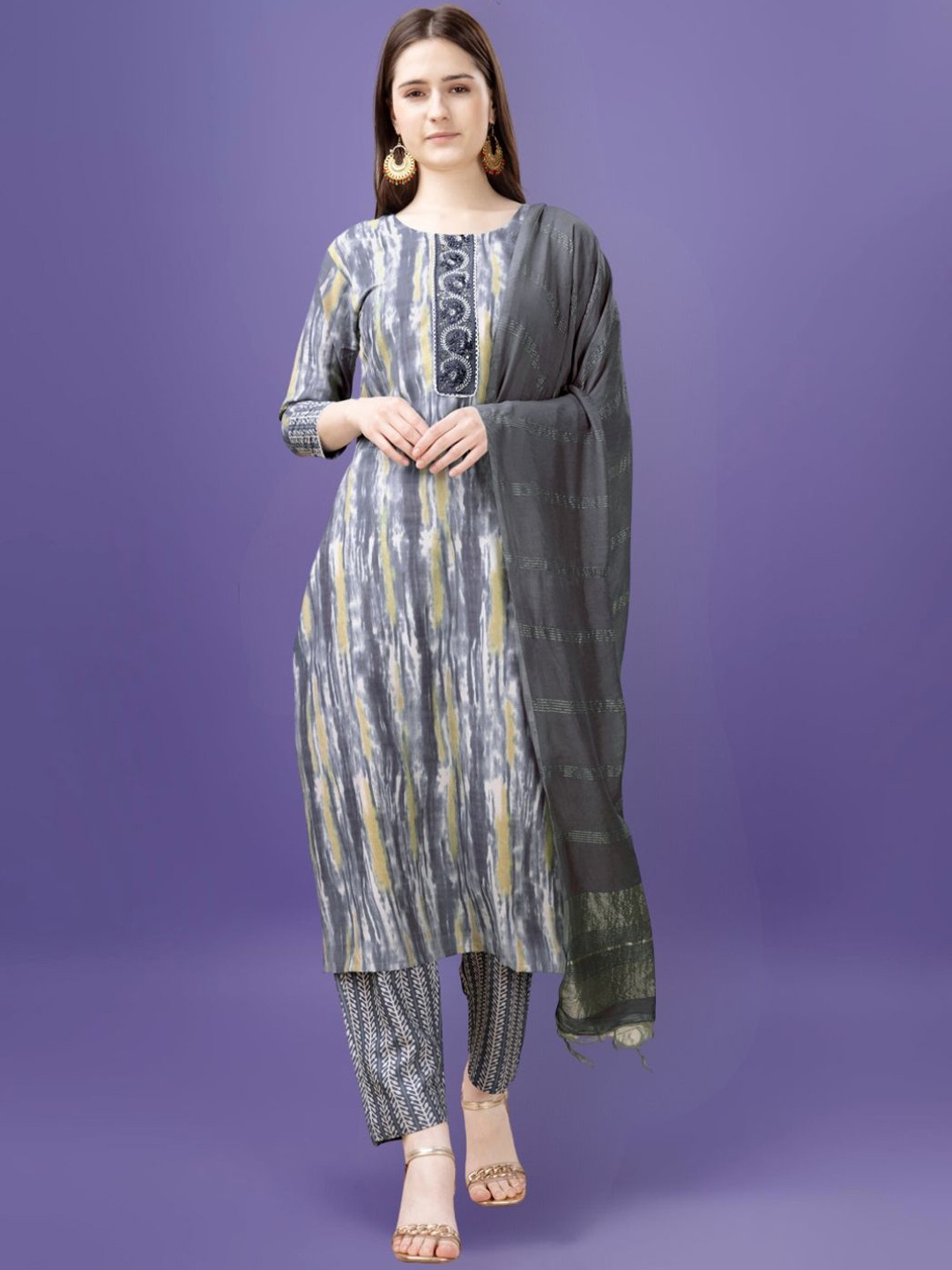 

MAGMINA Abstract Printed Straight Sequinned Kurta with Trousers & Dupatta, Grey