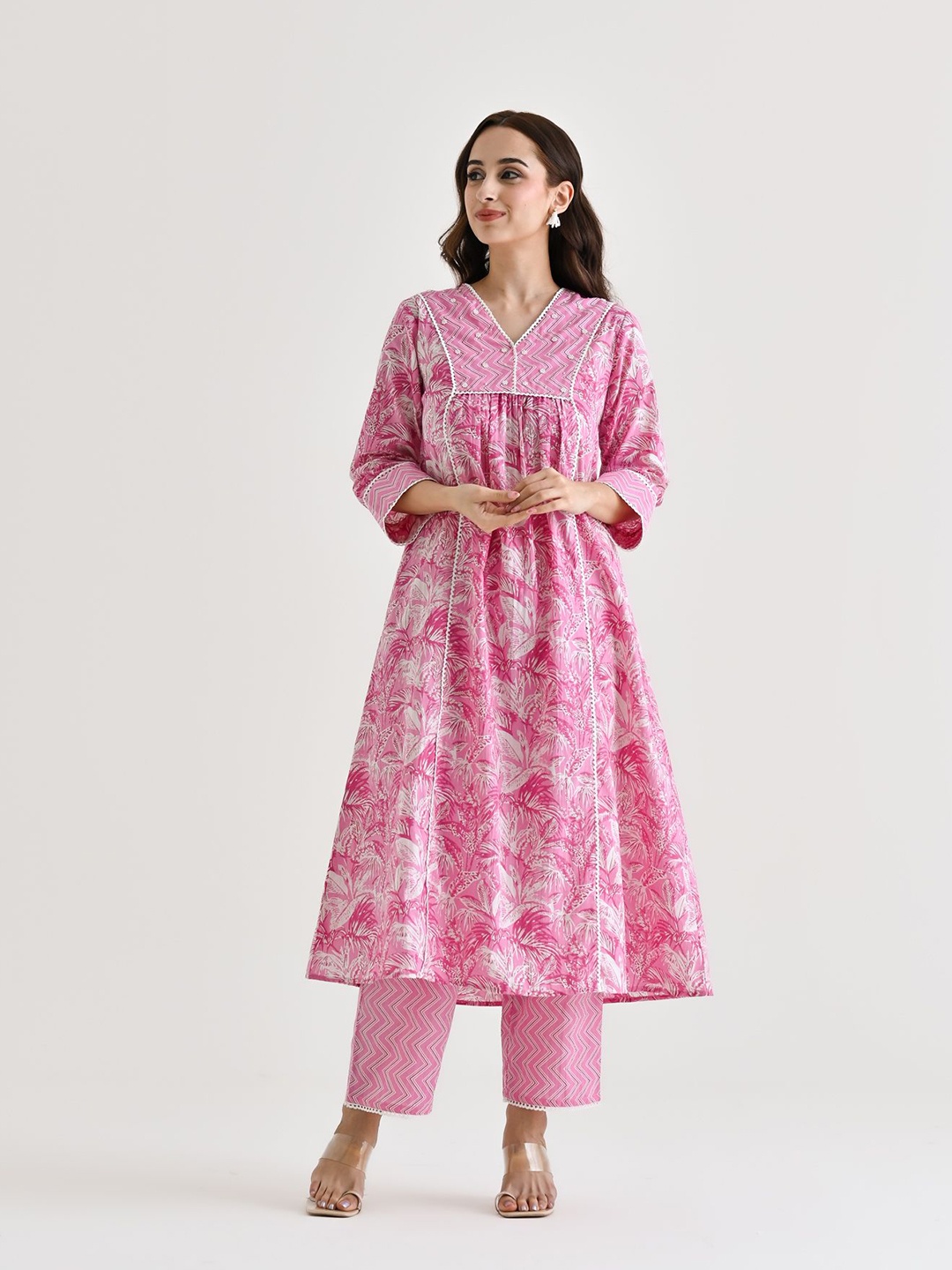 

Rustorange Floral Printed Sanganeri Pure Cotton Tunic With Trousers, Pink