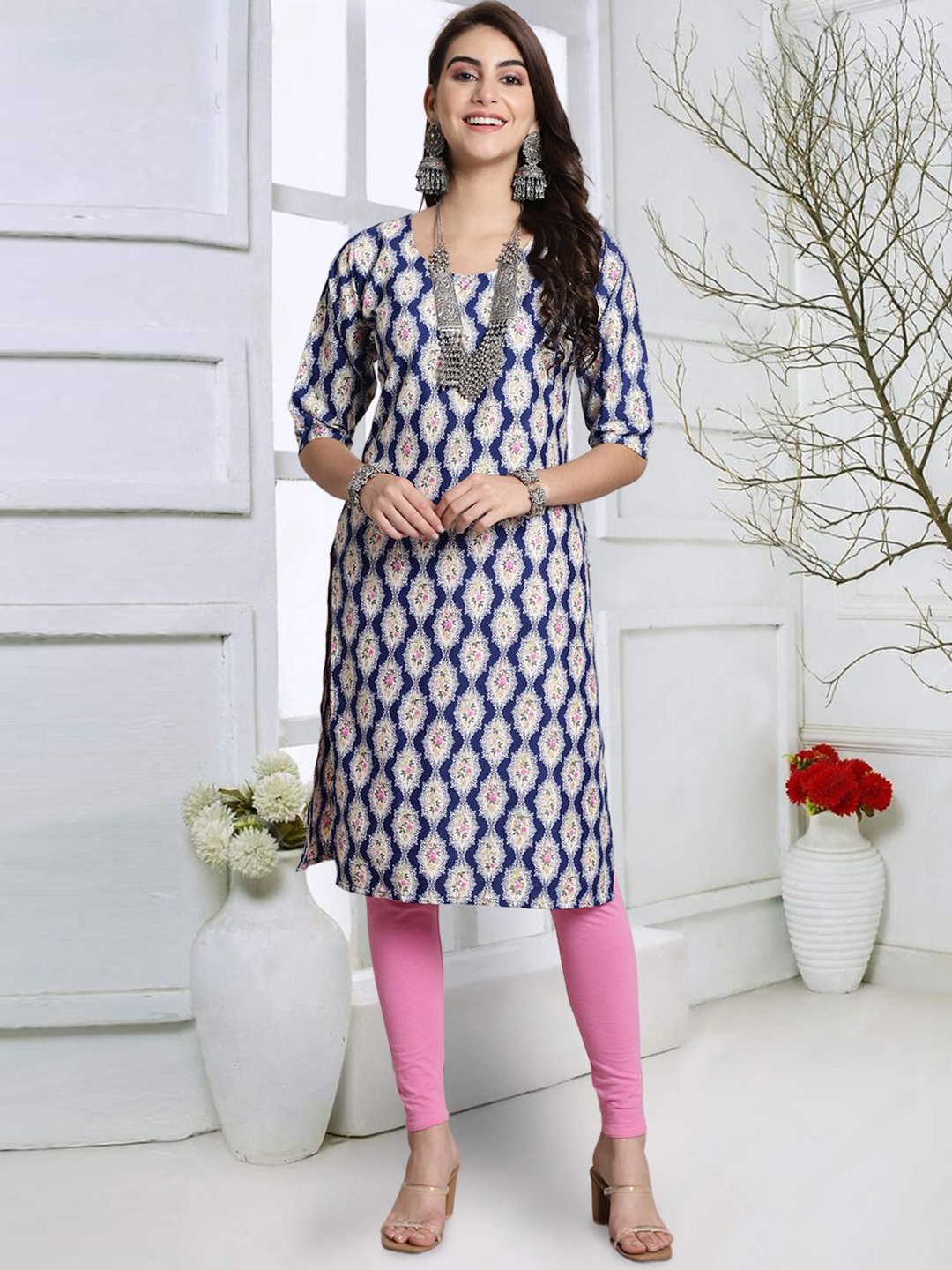 

7Threads Floral Printed Round Neck Straight Kurta, Blue