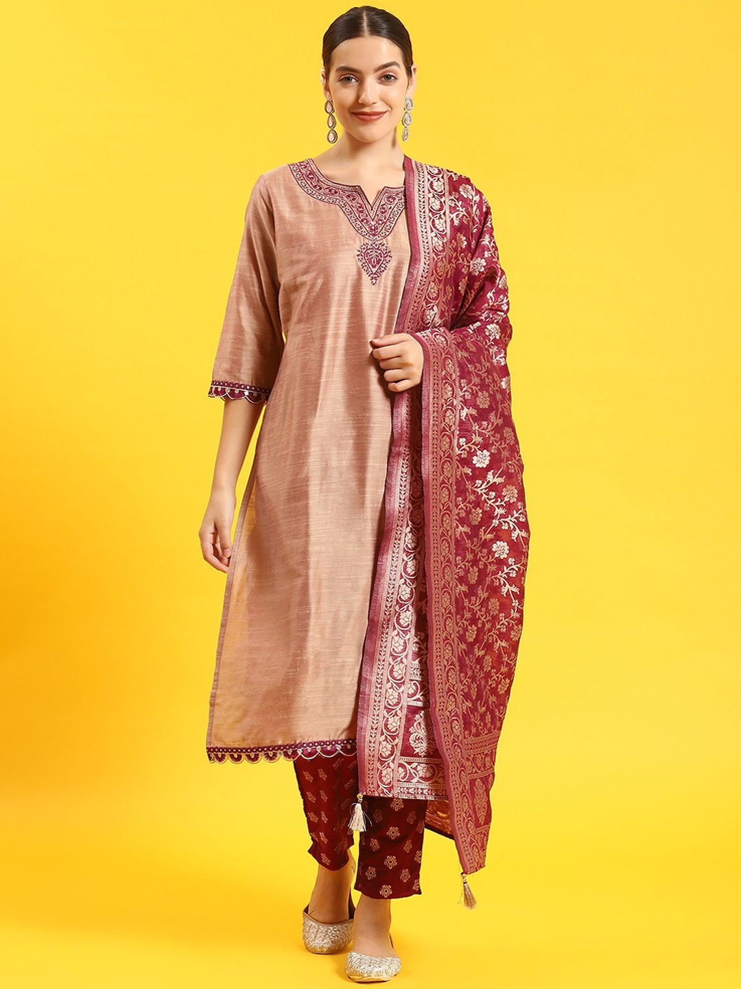 

Shree Floral Embroidered Regular Sequinned Kurta With Trousers & Dupatta, Beige