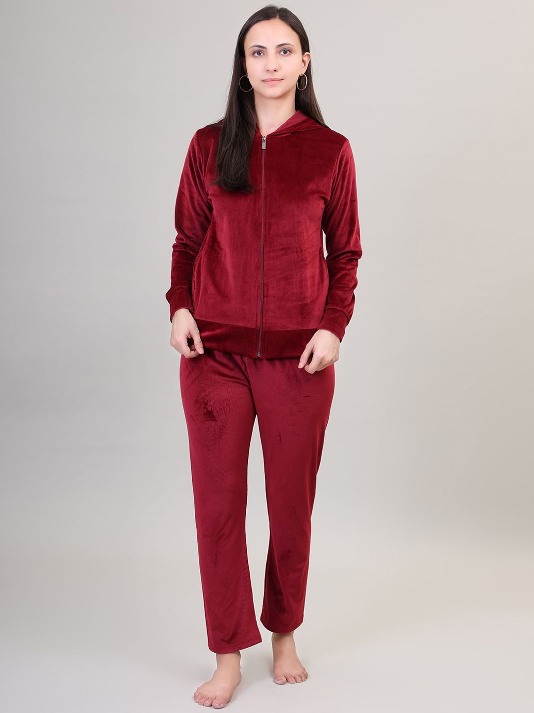 

Camey Women Solid Night suit, Maroon