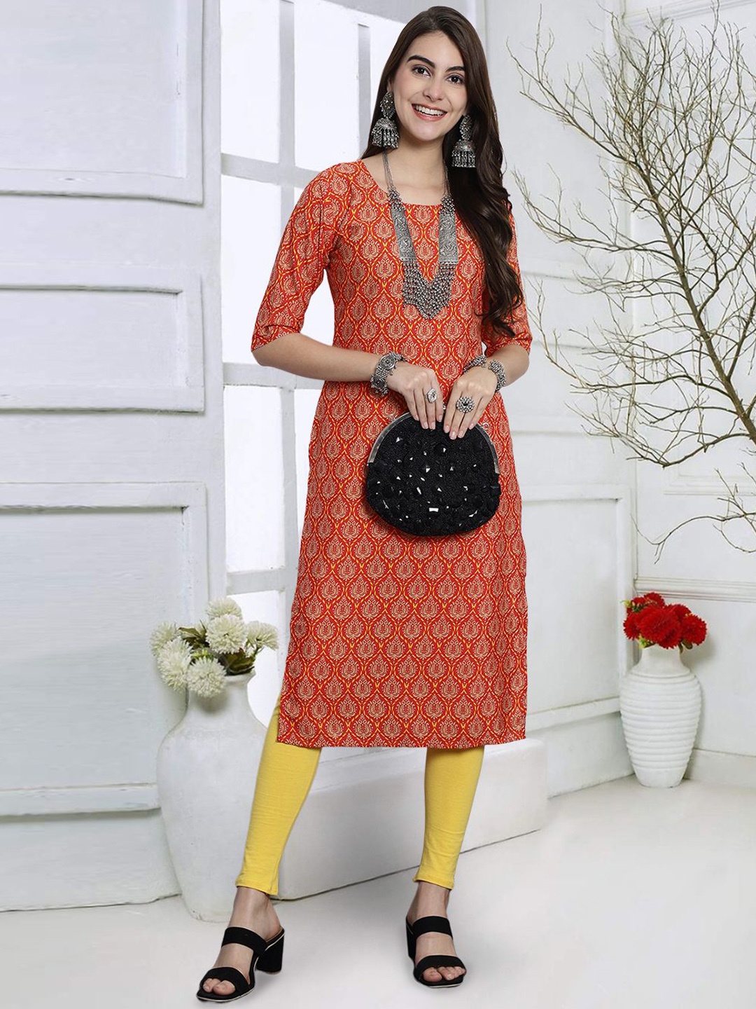 

7Threads Ethnic Motifs Printed Round Neck Straight Kurta, Orange