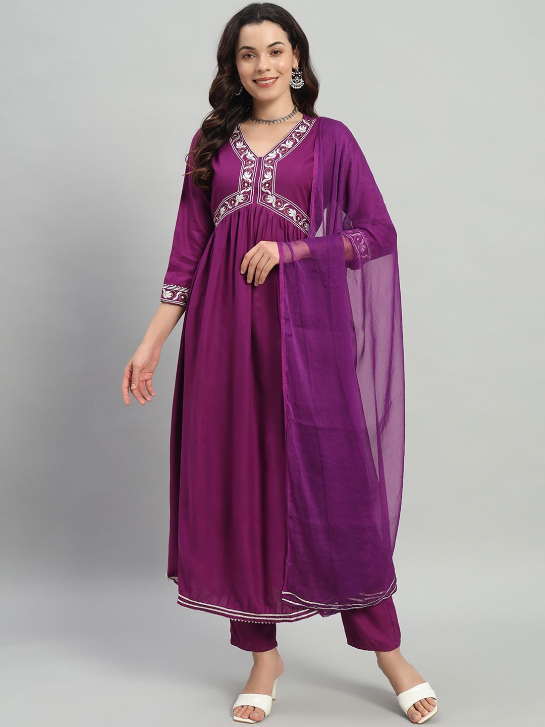 

ASHRU Floral Yoke Design Thread Work A-Line Kurta With Trousers & Dupatta, Purple