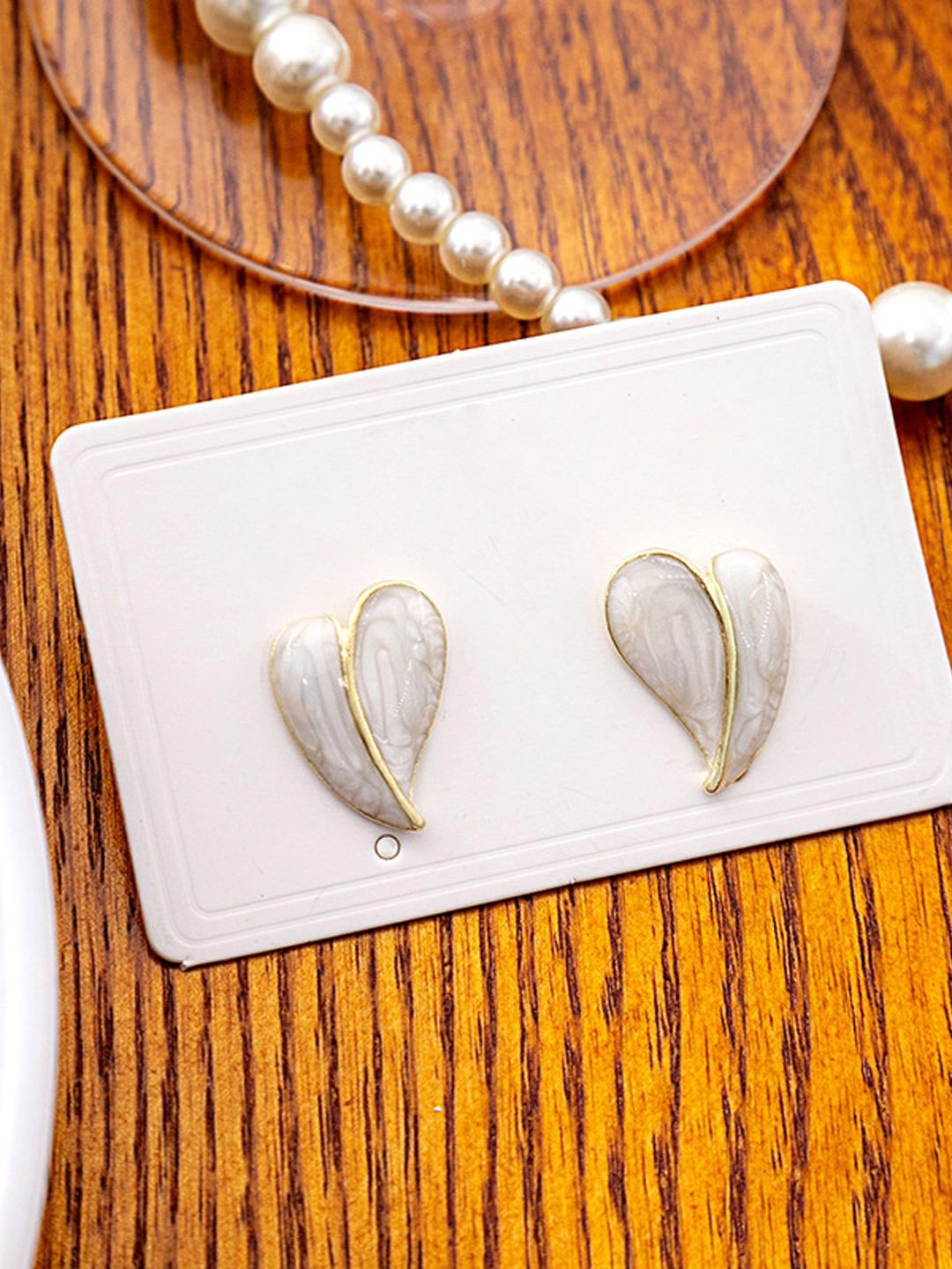 

FIMBUL Stainless Steel Gold-Plated Heart Shaped Studs