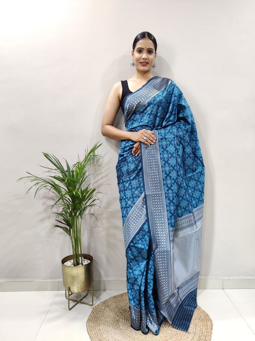 

Aika Woven Design Silk Cotton Saree, Blue