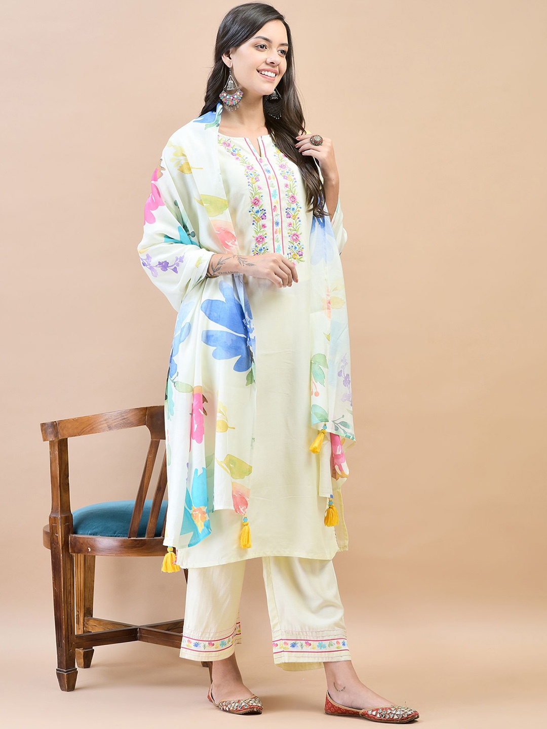 

Shree Floral Embroidered Notch Neck Straight Kurta with Trousers & Dupatta, Off white