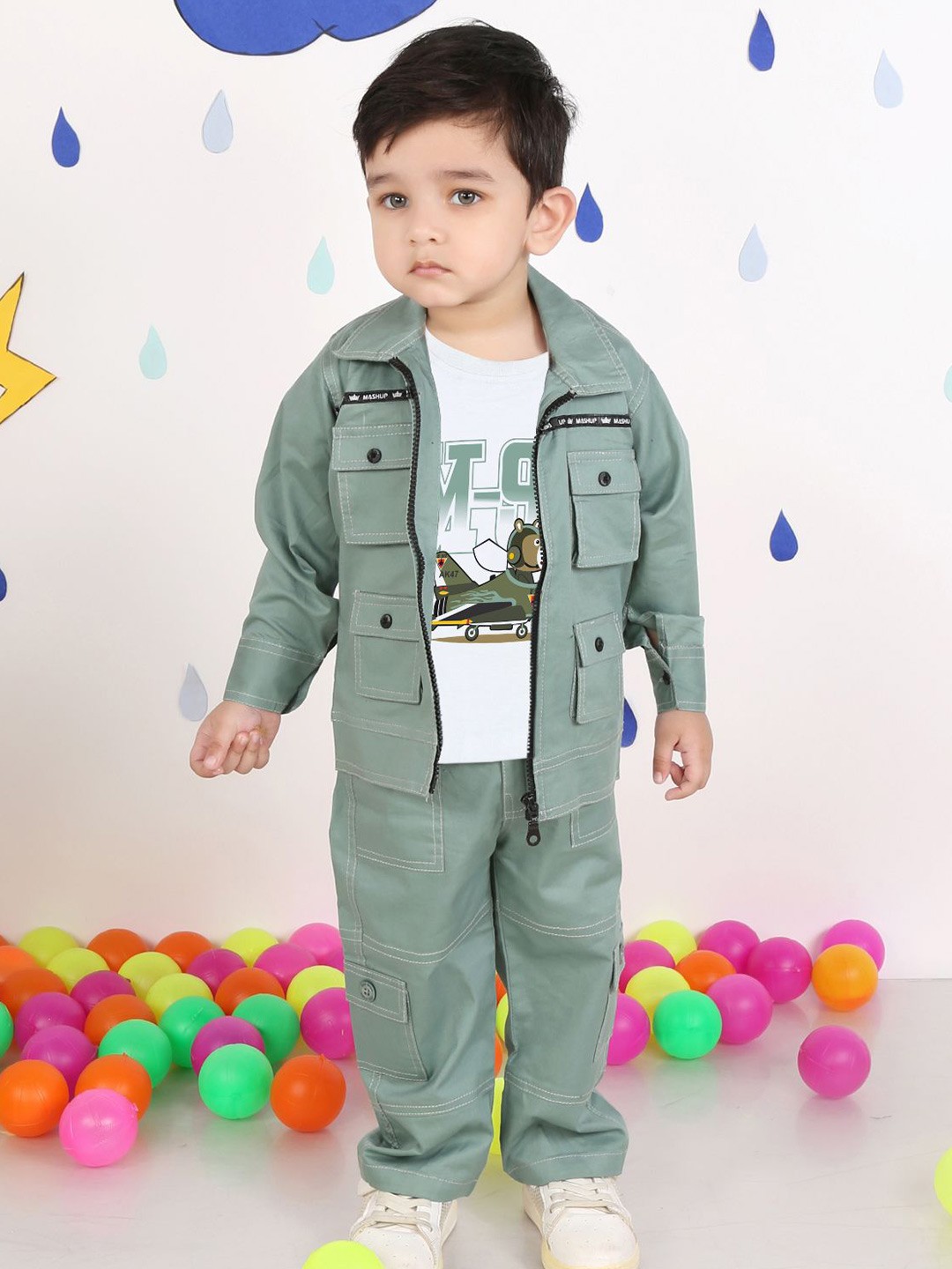 

MashUp Boys Printed Pure Cotton T-shirt And Jacket With Trousers, Green
