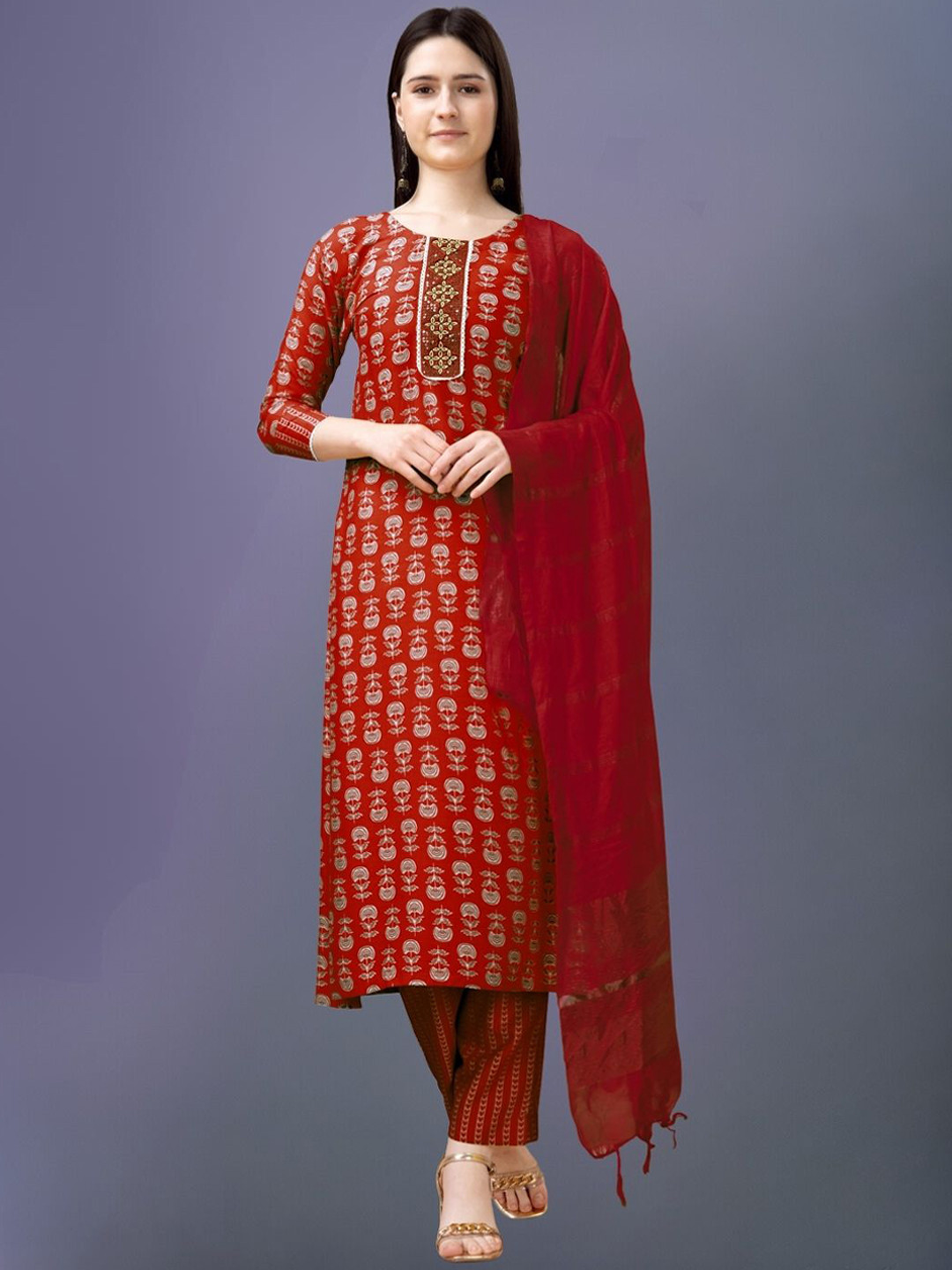 

MAGMINA Ethnic Motifs Printed Straight Sequinned Kurta with Trousers & Dupatta, Maroon