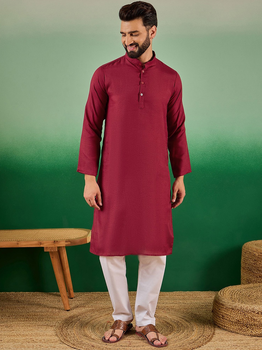 

Sangria Maroon Mandarin Collar Long Sleeves Straight Kurta