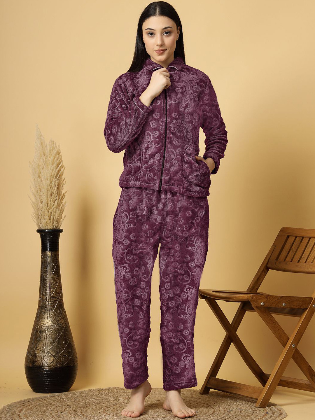 

FABINALIV Floral Embossed Zip Closure Winter Night Suit, Burgundy