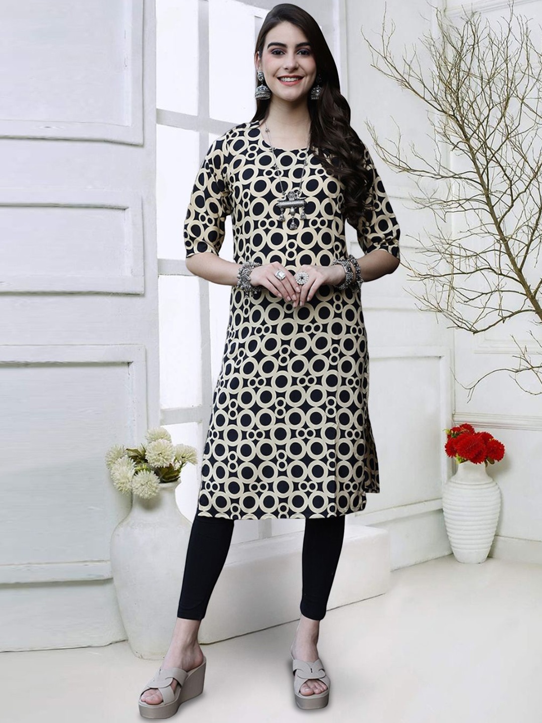 

7Threads Geometric Printed Round Neck Crepe Straight Kurta, Navy blue