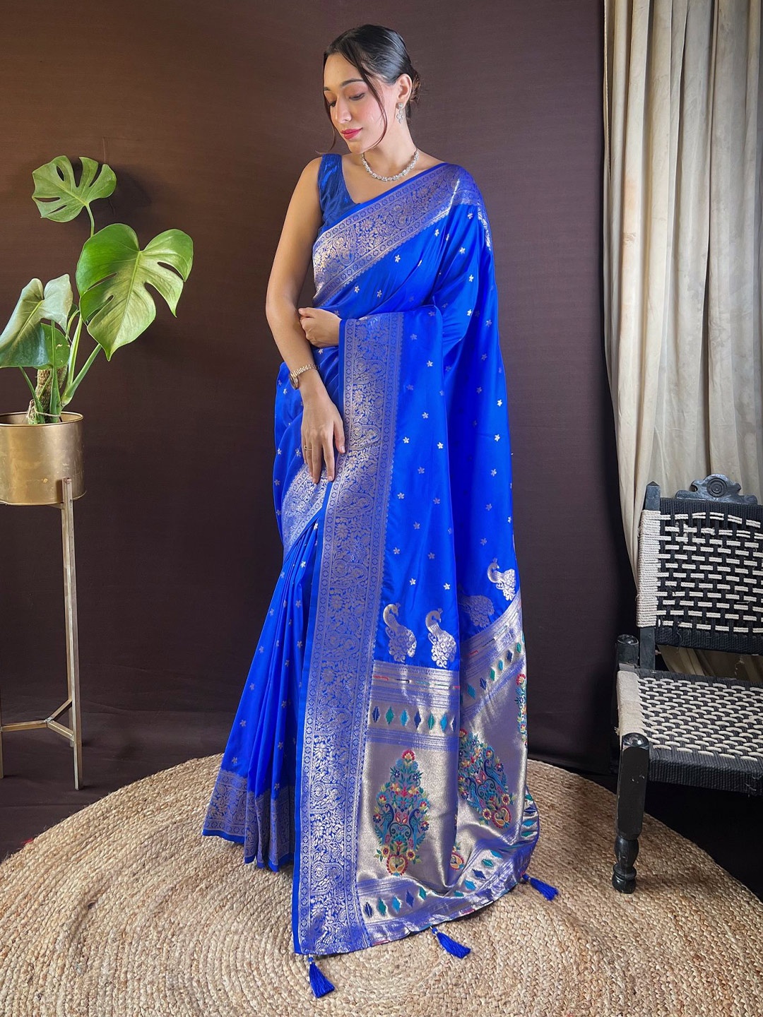 

Ekta Textiles Woven Design Zari Pure Silk Paithani Saree, Blue