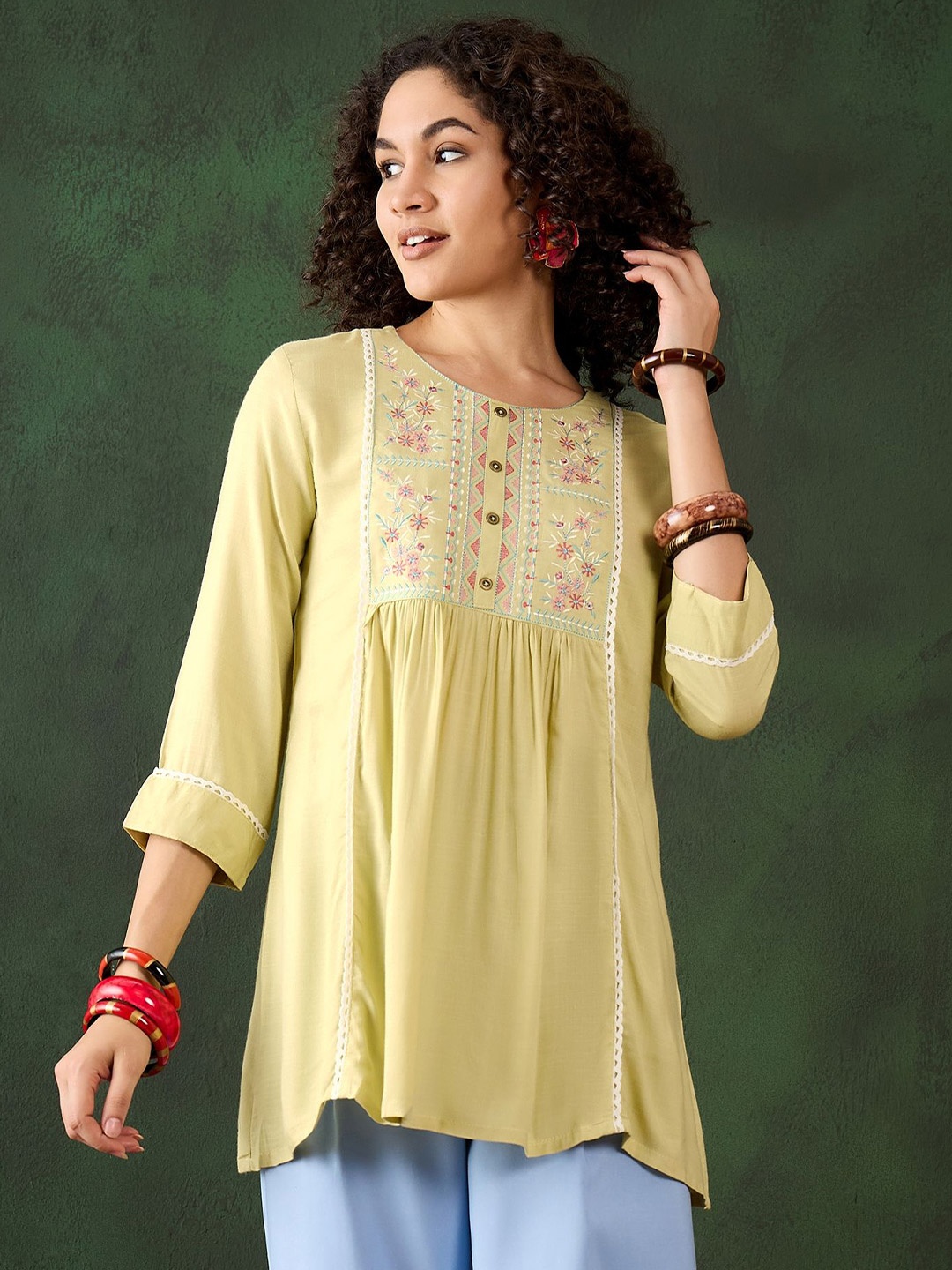 

Sangria Women Floral Embroidered Round Neck Top, Green